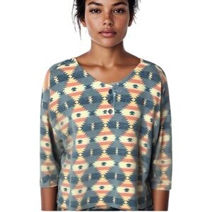 Women’s Vintage Daniel Caron Southwestern Aztec Print Henley Sweater Shirt